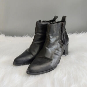 Steve Madden Peele Leather Ankle Booties